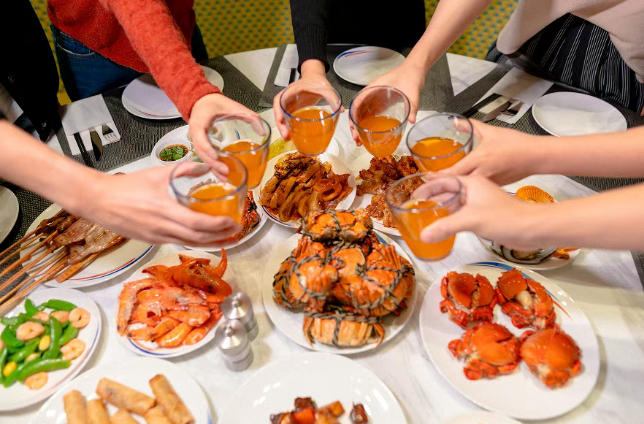 元旦小长假，给全家人的“健康防护指南”:吃好、玩好、病不扰